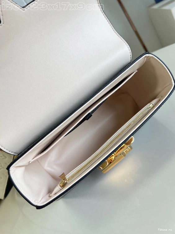 Cheap VUITTON TWIST MM-23*17*9.5CM LOUIS 0822
